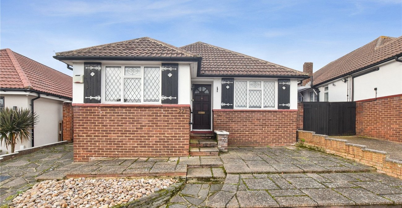 2 bedroom bungalow for sale in Bexley | Robinson Jackson