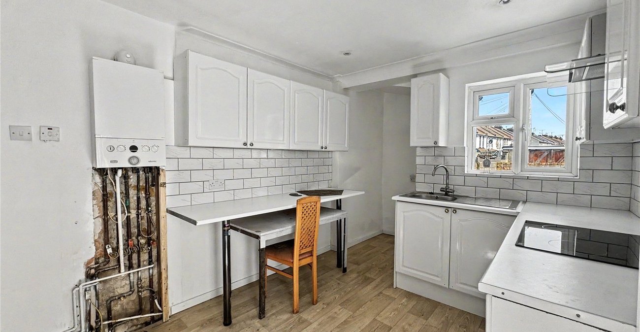 3 bedroom house for sale in Gillingham | Robinson Michael & Jackson