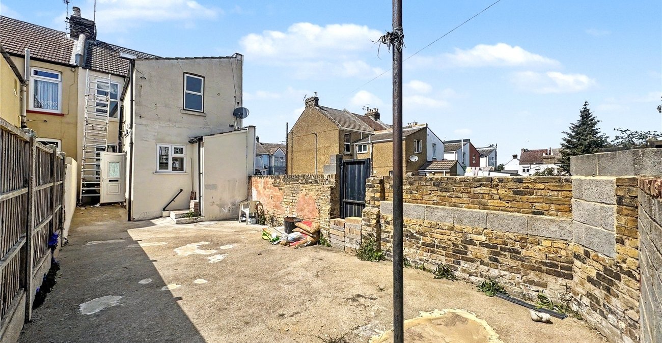 3 bedroom house for sale in Gillingham | Robinson Michael & Jackson