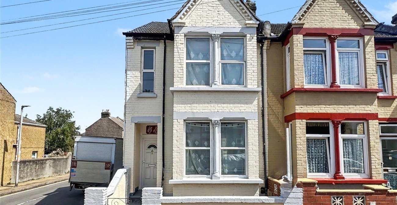 3 bedroom house for sale in Gillingham | Robinson Michael & Jackson