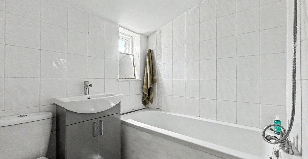 3 bedroom house for sale in Gillingham | Robinson Michael & Jackson