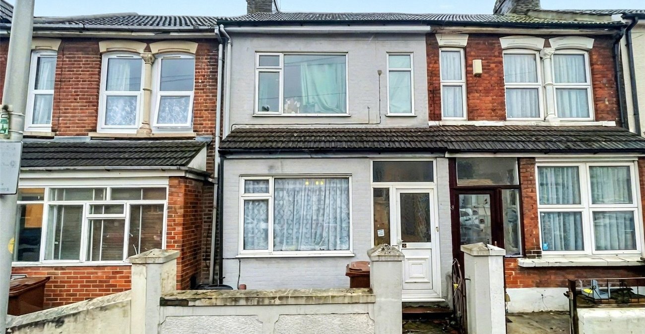 4 bedroom house for sale in Gillingham | Robinson Michael & Jackson