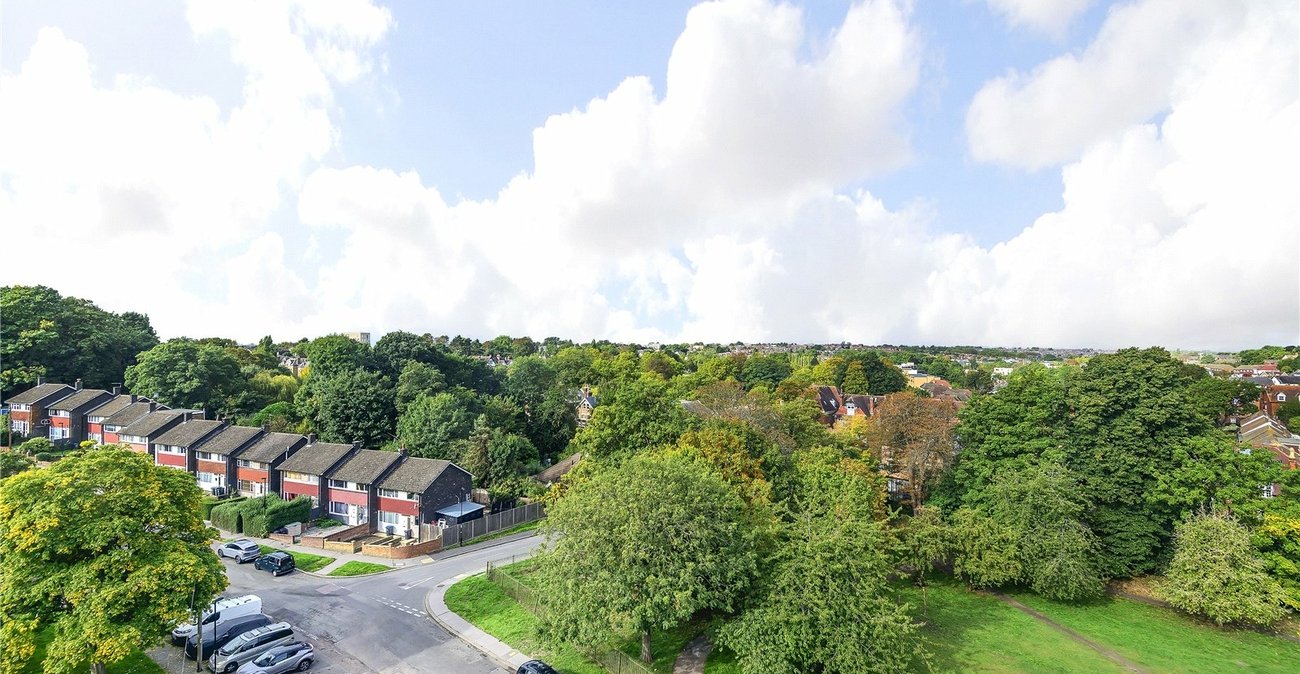 1 bedroom property for sale in  | Robinson Jackson