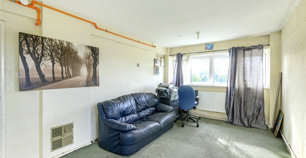 1 bedroom property for sale in  | Robinson Jackson