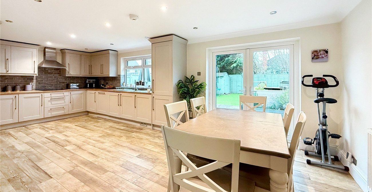 4 bedroom house for sale in Hextable | Robinson Jackson