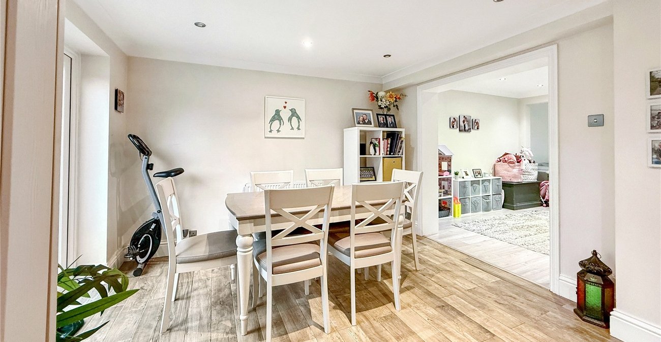 4 bedroom house for sale in Hextable | Robinson Jackson