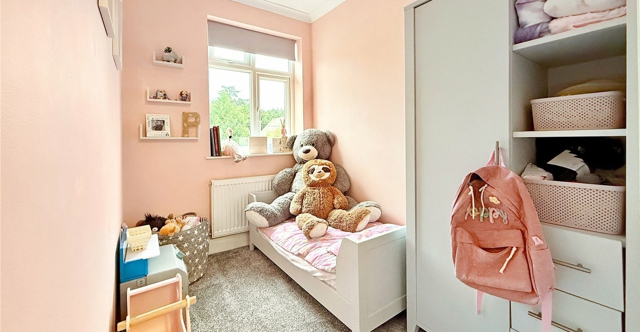 4 bedroom house for sale in Hextable | Robinson Jackson