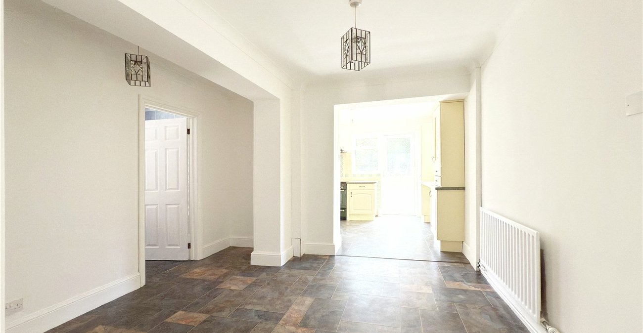 5 bedroom house for sale in Hextable | Robinson Jackson