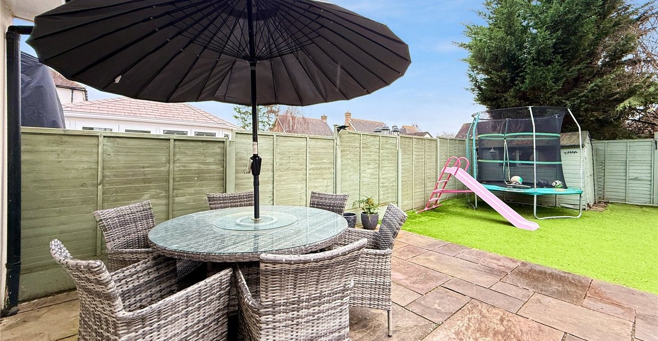 4 bedroom house for sale in Hextable | Robinson Jackson