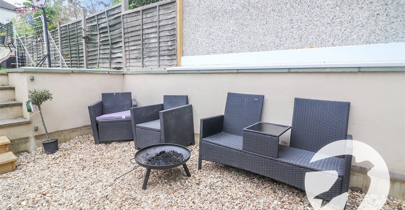 3 bedroom house for sale in Erith | Robinson Jackson