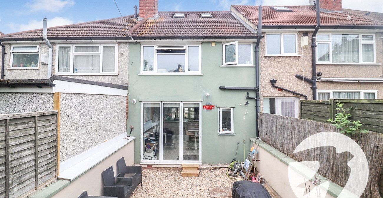 3 bedroom house for sale in Erith | Robinson Jackson