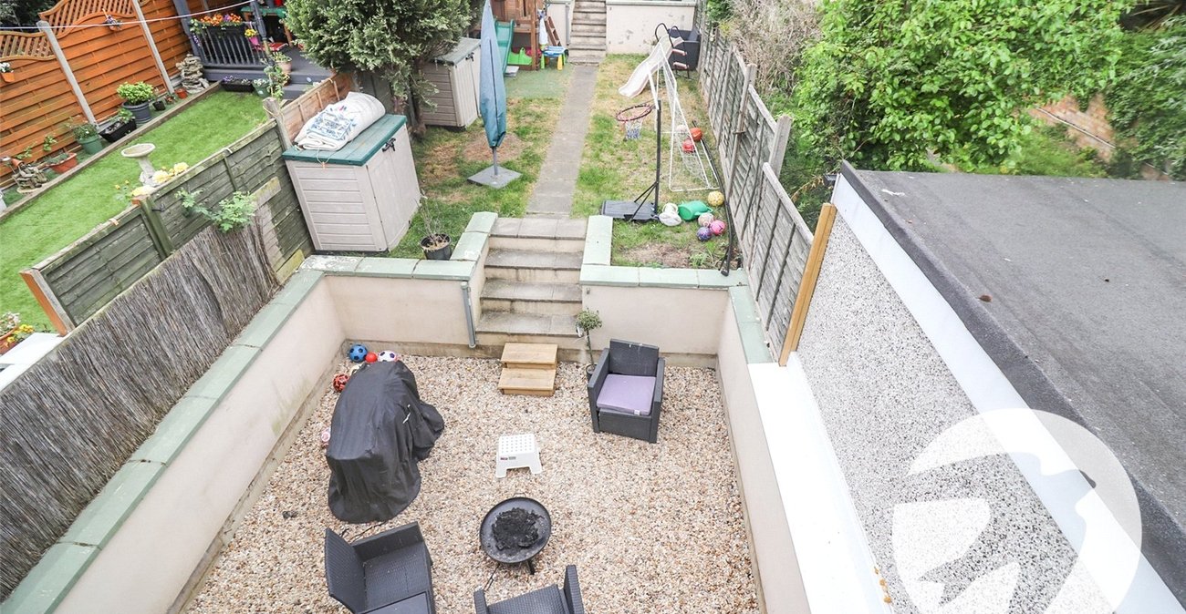 3 bedroom house for sale in Erith | Robinson Jackson