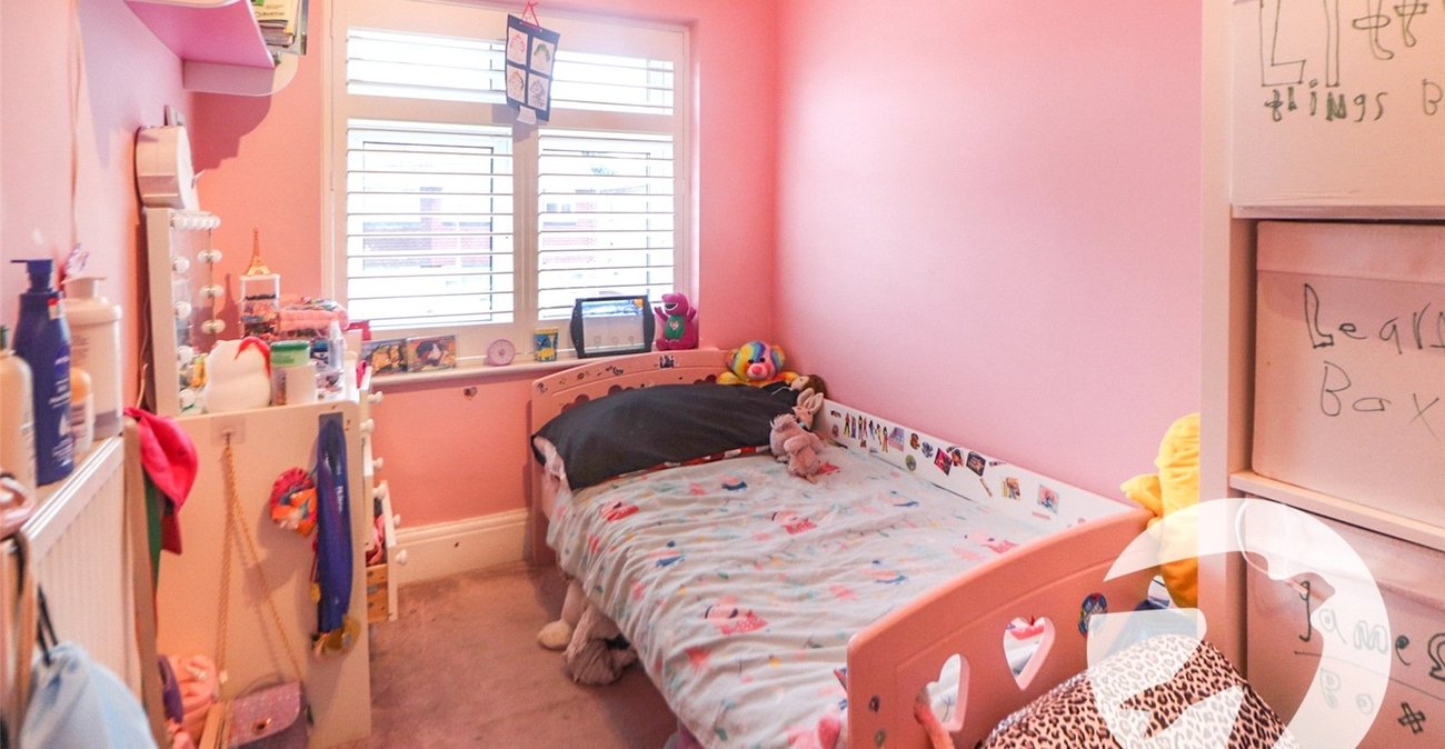 3 bedroom house for sale in Erith | Robinson Jackson