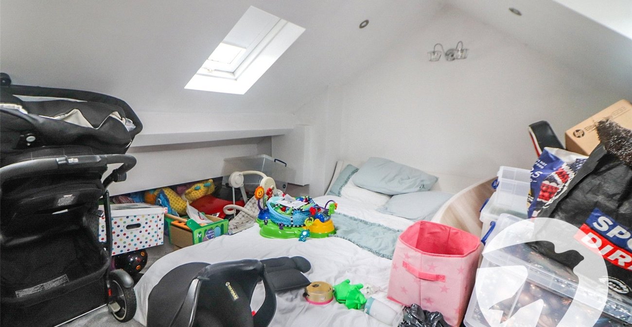 3 bedroom house for sale in Erith | Robinson Jackson