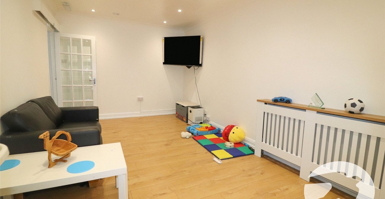 3 bedroom house for sale in Northumberland Heath | Robinson Jackson