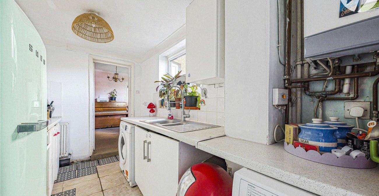 3 bedroom house for sale in Dartford | Robinson Jackson