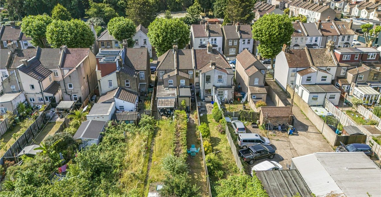 3 bedroom house for sale in Dartford | Robinson Jackson