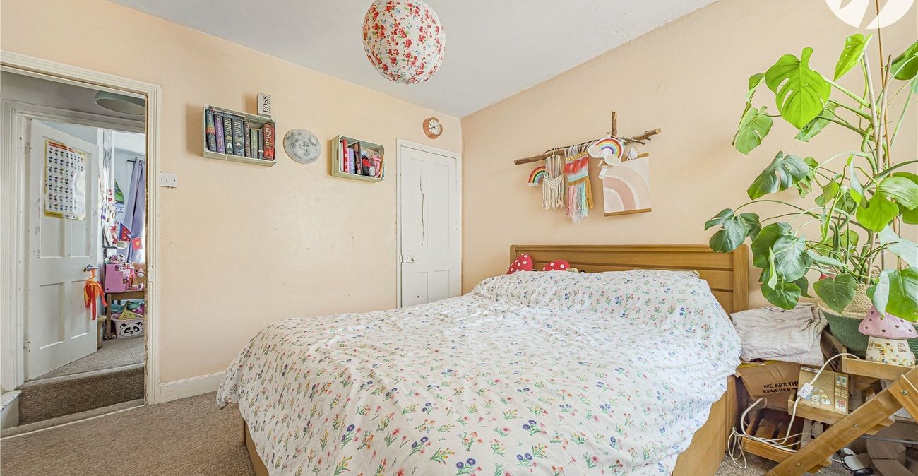 3 bedroom house for sale in Dartford | Robinson Jackson