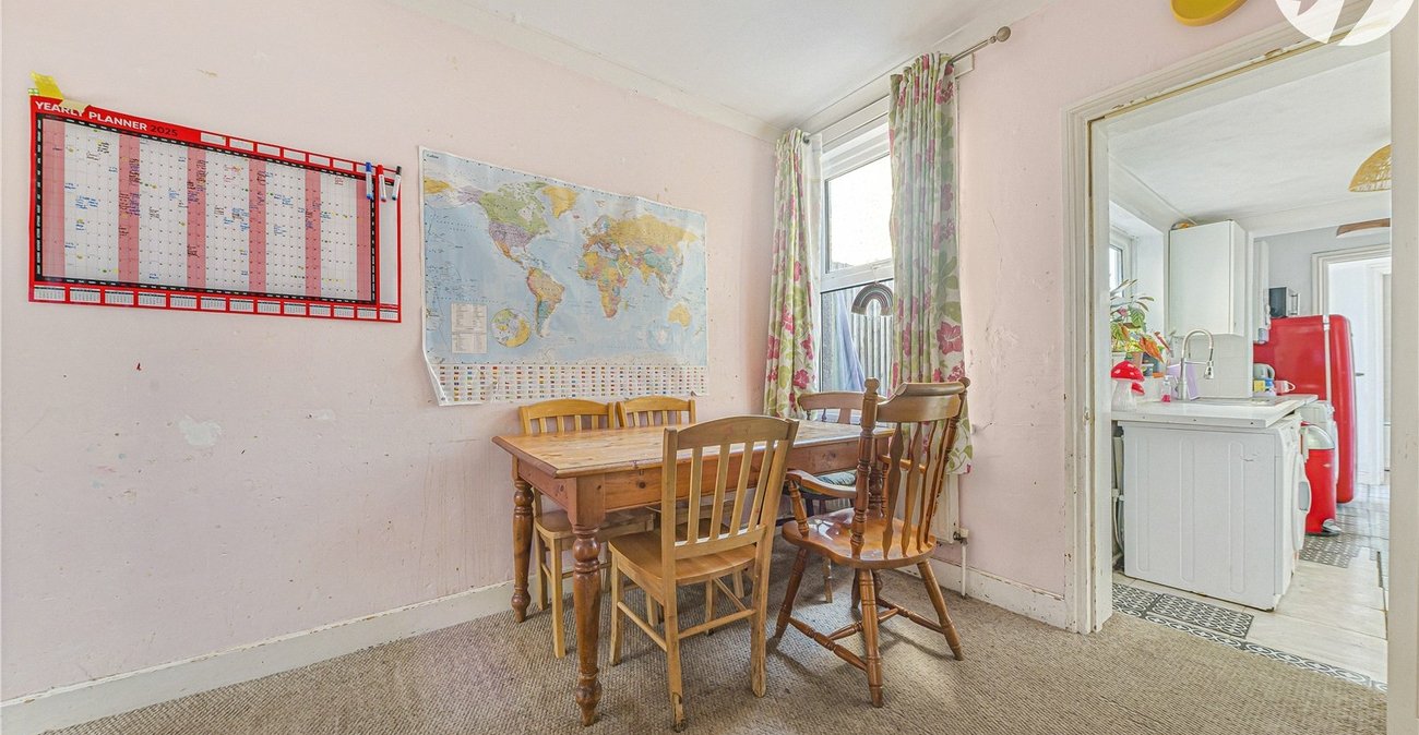 3 bedroom house for sale in Dartford | Robinson Jackson