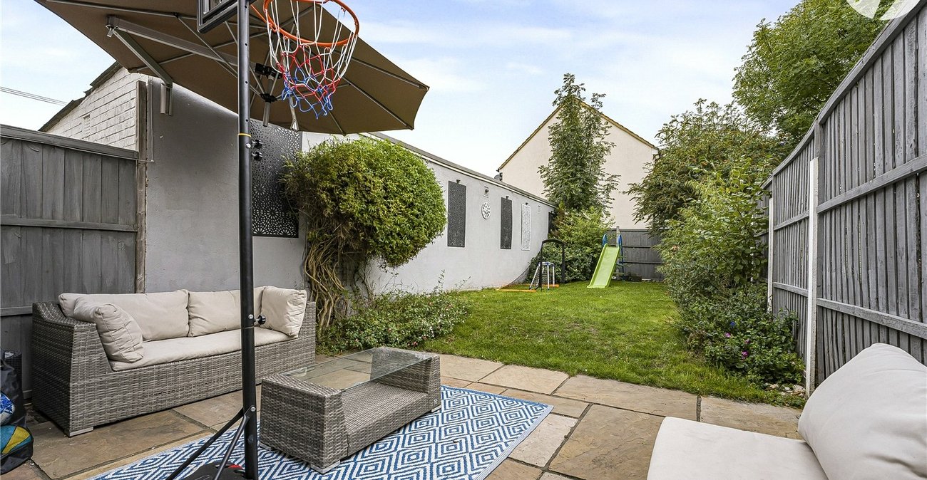 3 bedroom house for sale in Dartford | Robinson Jackson