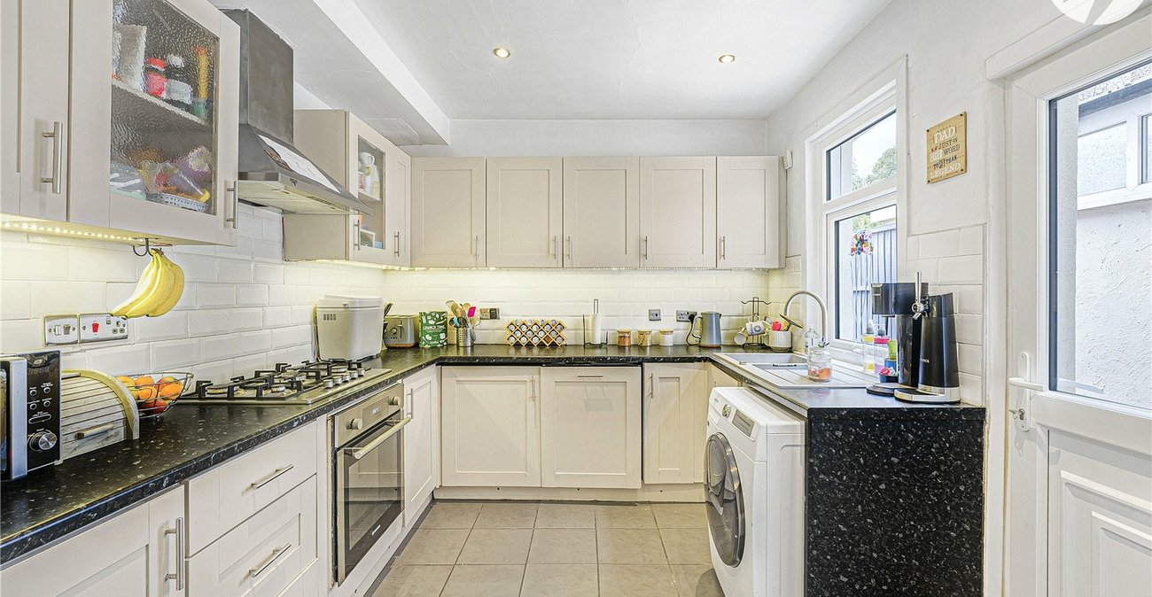 3 bedroom house for sale in Dartford | Robinson Jackson