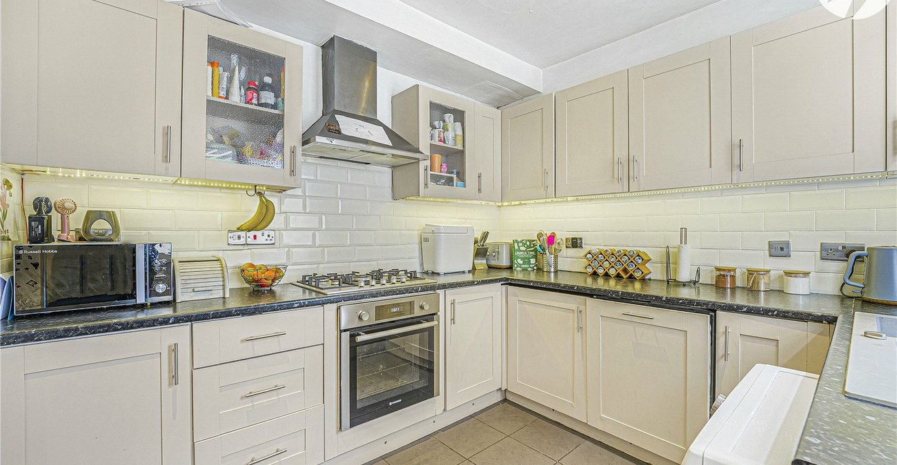 3 bedroom house for sale in Dartford | Robinson Jackson