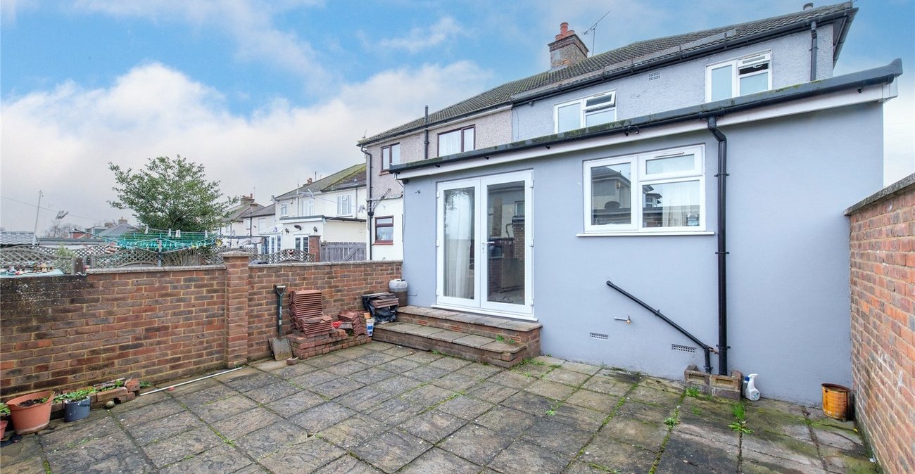 3 bedroom house for sale in Northfleet | Robinson Michael & Jackson