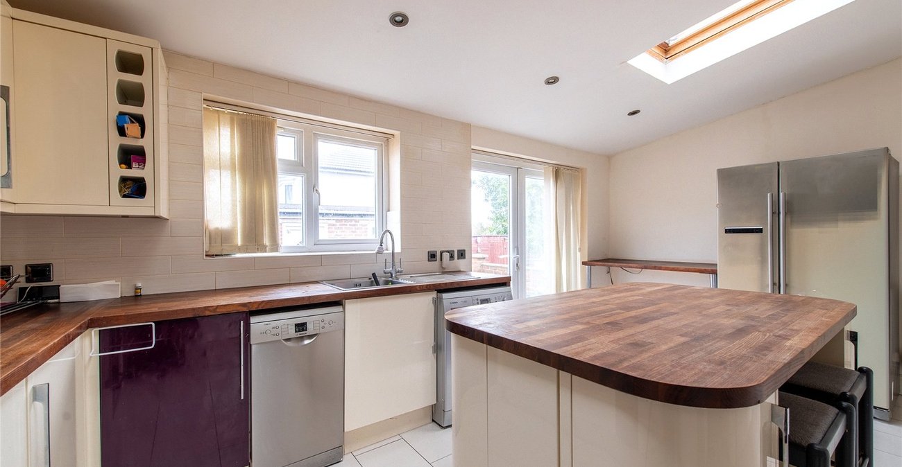 3 bedroom house for sale in Northfleet | Robinson Michael & Jackson