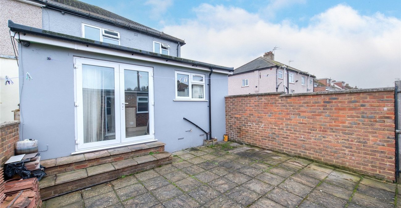 3 bedroom house for sale in Northfleet | Robinson Michael & Jackson