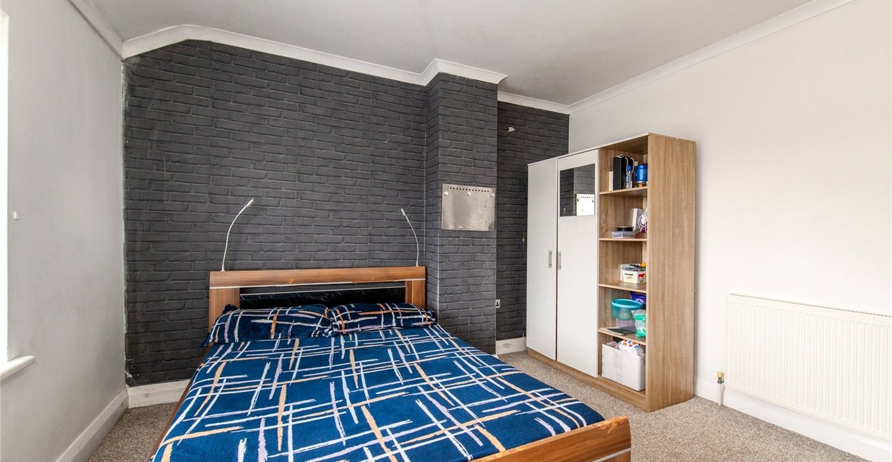 3 bedroom house for sale in Northfleet | Robinson Michael & Jackson
