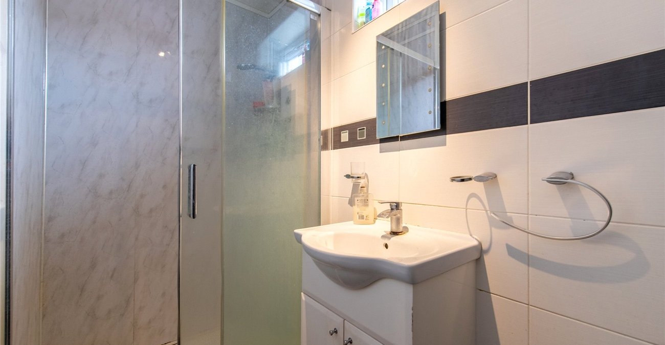 3 bedroom house for sale in Northfleet | Robinson Michael & Jackson