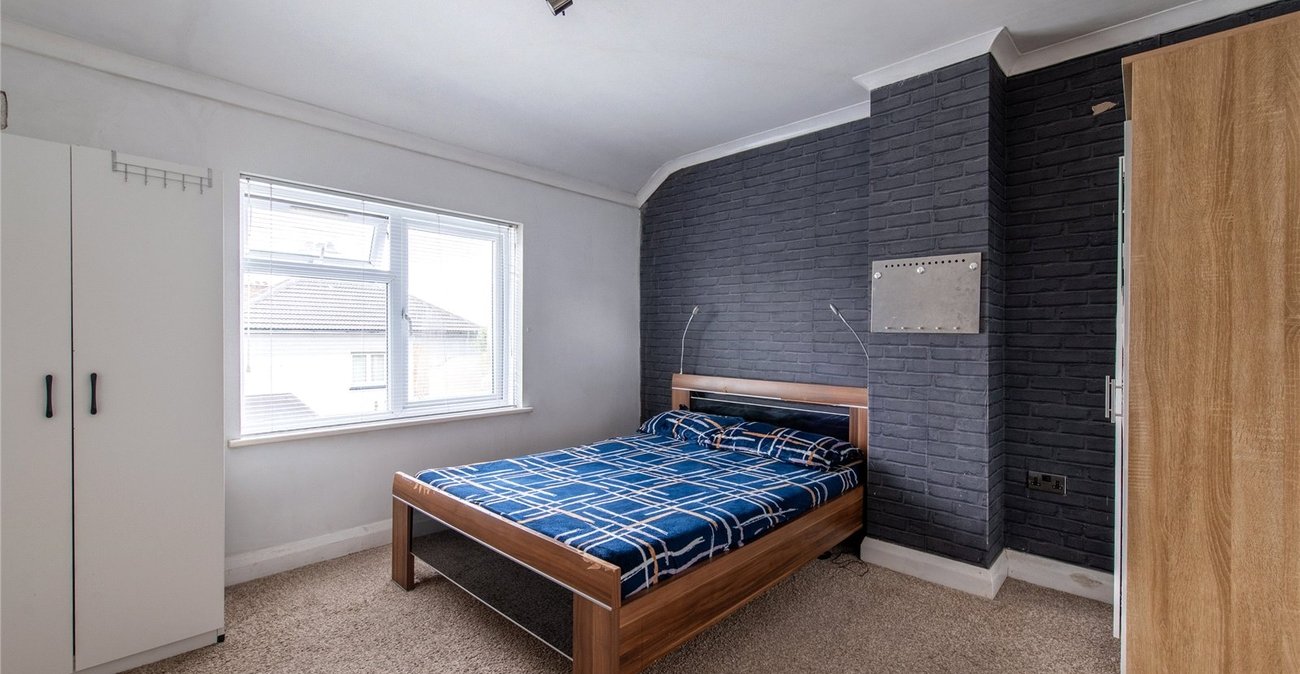 3 bedroom house for sale in Northfleet | Robinson Michael & Jackson