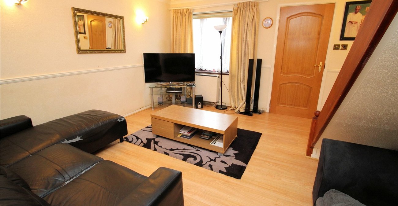 2 bedroom house for sale in Erith | Robinson Jackson