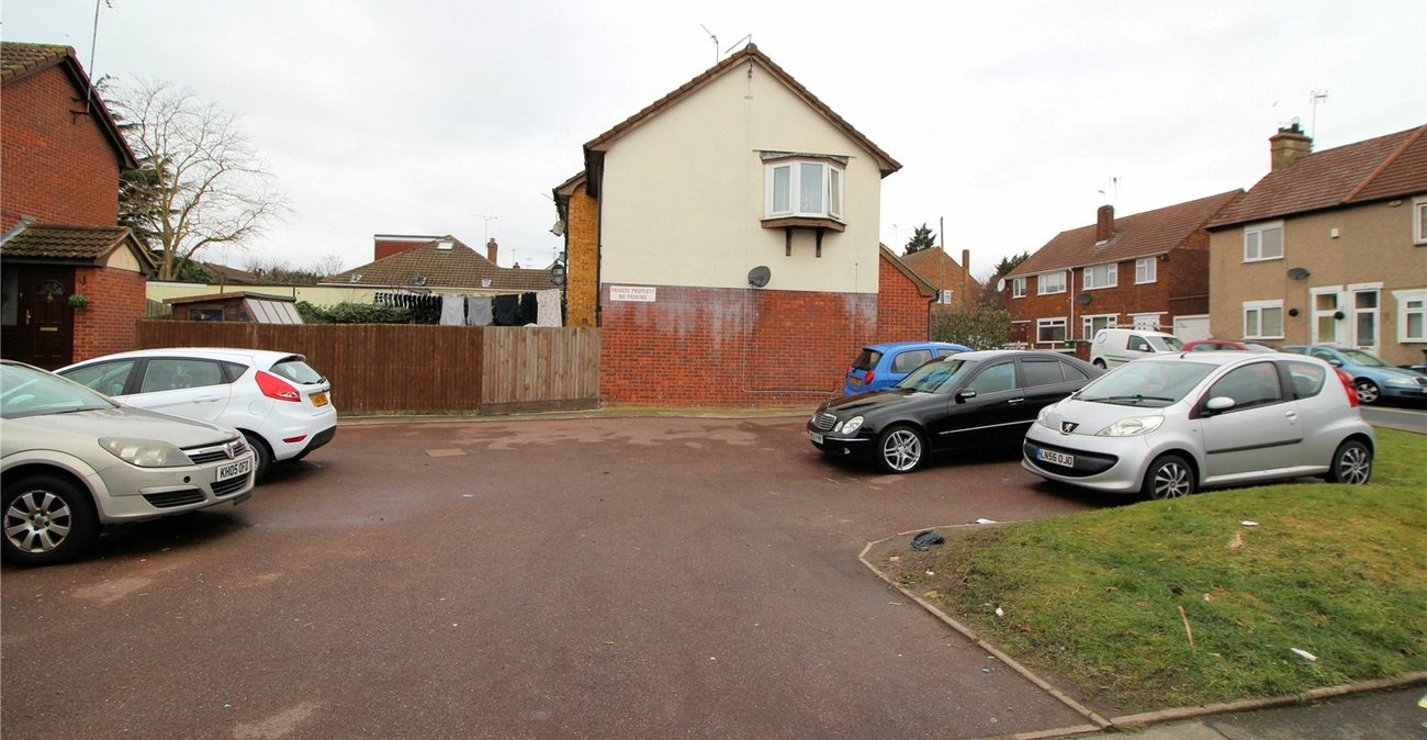 2 bedroom house for sale in Erith | Robinson Jackson