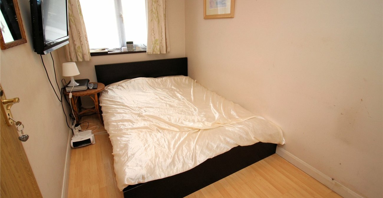 2 bedroom house for sale in Erith | Robinson Jackson