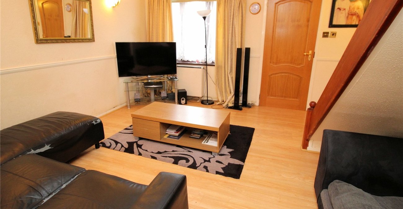 2 bedroom house for sale in Erith | Robinson Jackson