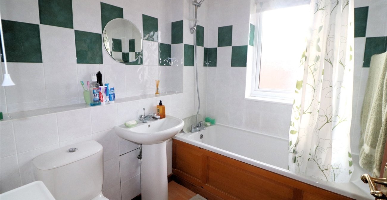 2 bedroom house for sale in Erith | Robinson Jackson