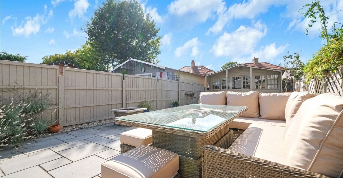 4 bedroom house for sale in Welling | Robinson Jackson