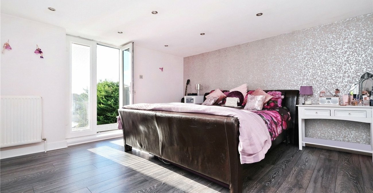 4 bedroom house for sale in Welling | Robinson Jackson