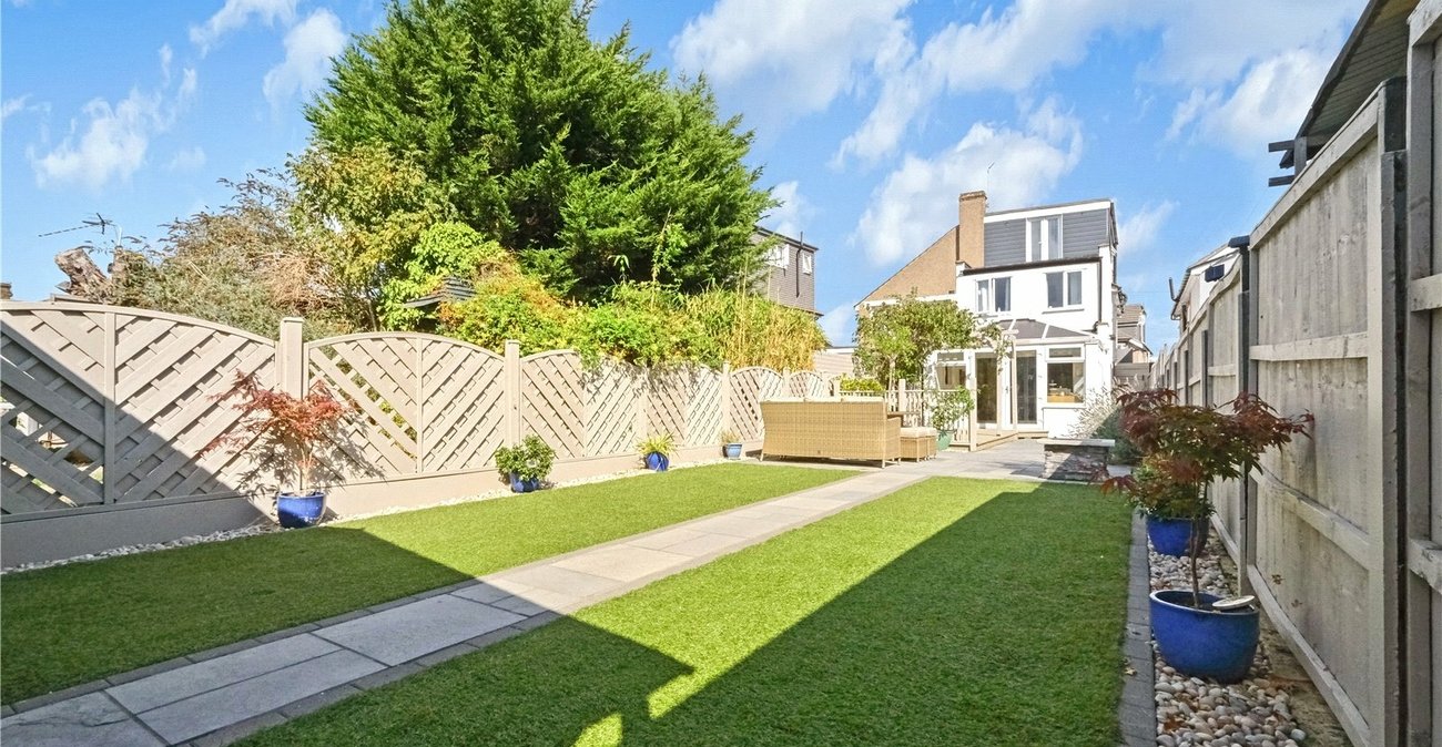 4 bedroom house for sale in Welling | Robinson Jackson