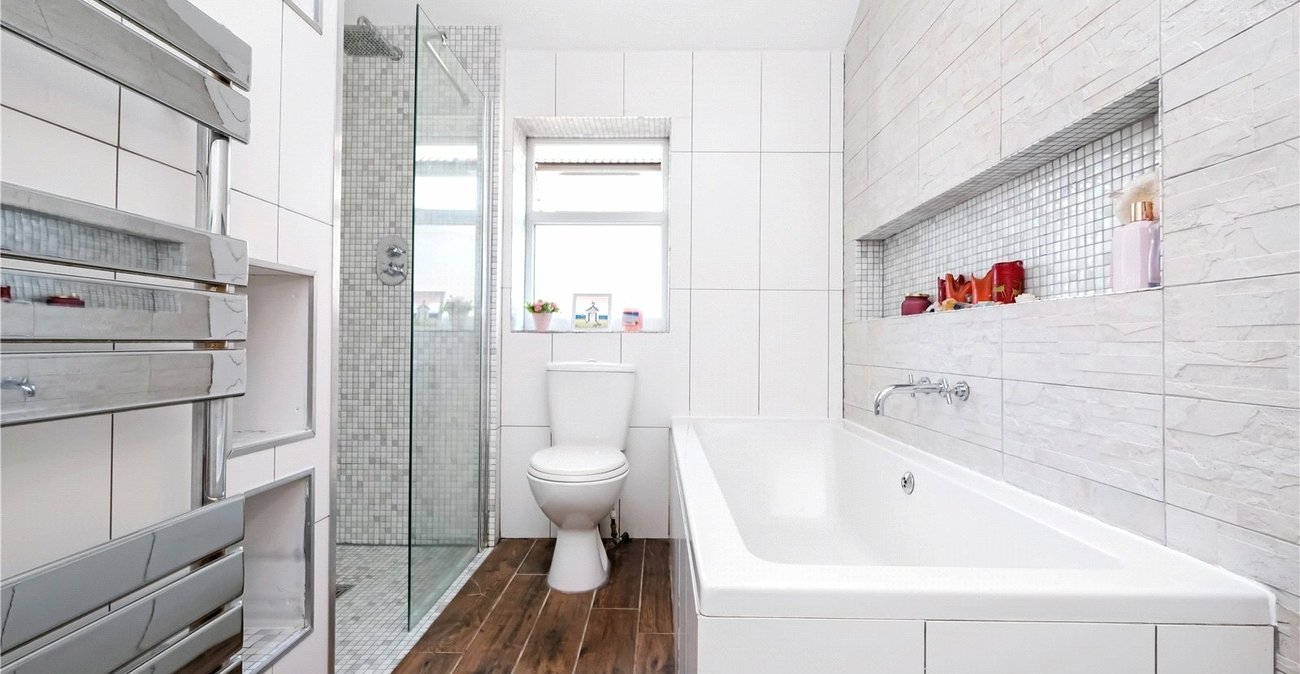 4 bedroom house for sale in Welling | Robinson Jackson