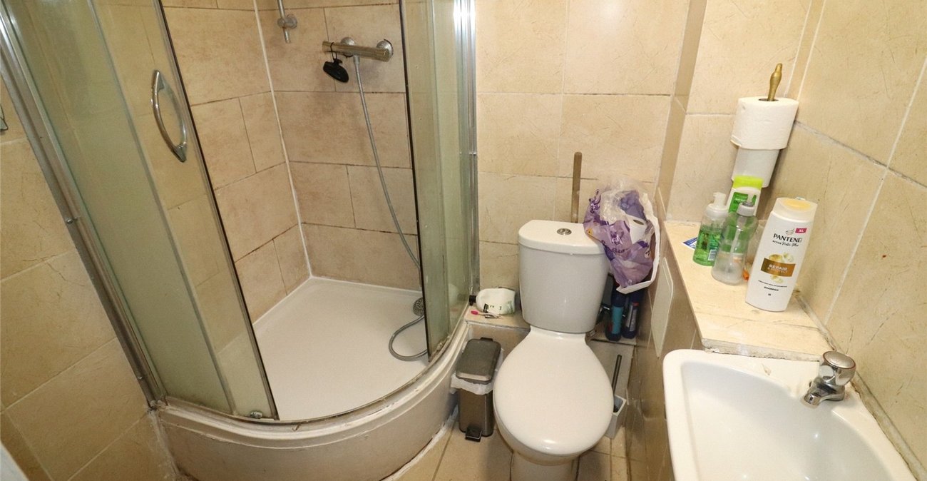 4 bedroom house for sale in Erith | Robinson Jackson