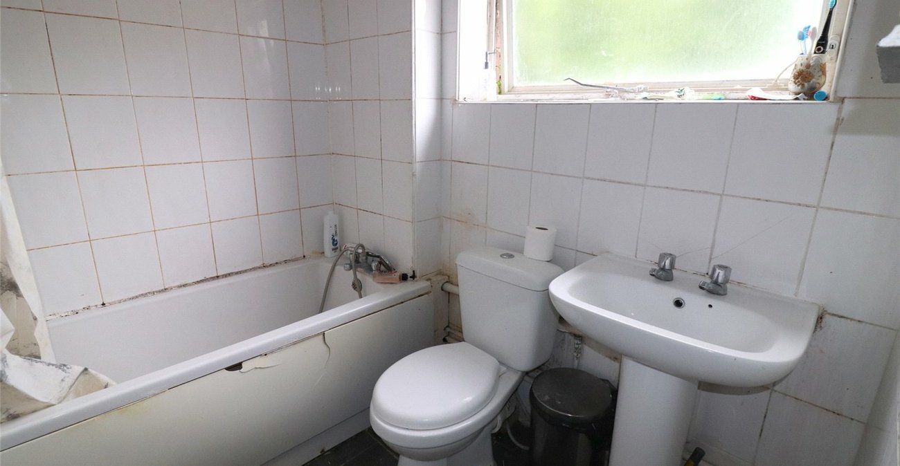 4 bedroom house for sale in Erith | Robinson Jackson
