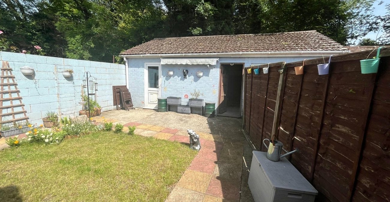 2 bedroom bungalow for sale in Davis Estate | Robinson Michael & Jackson