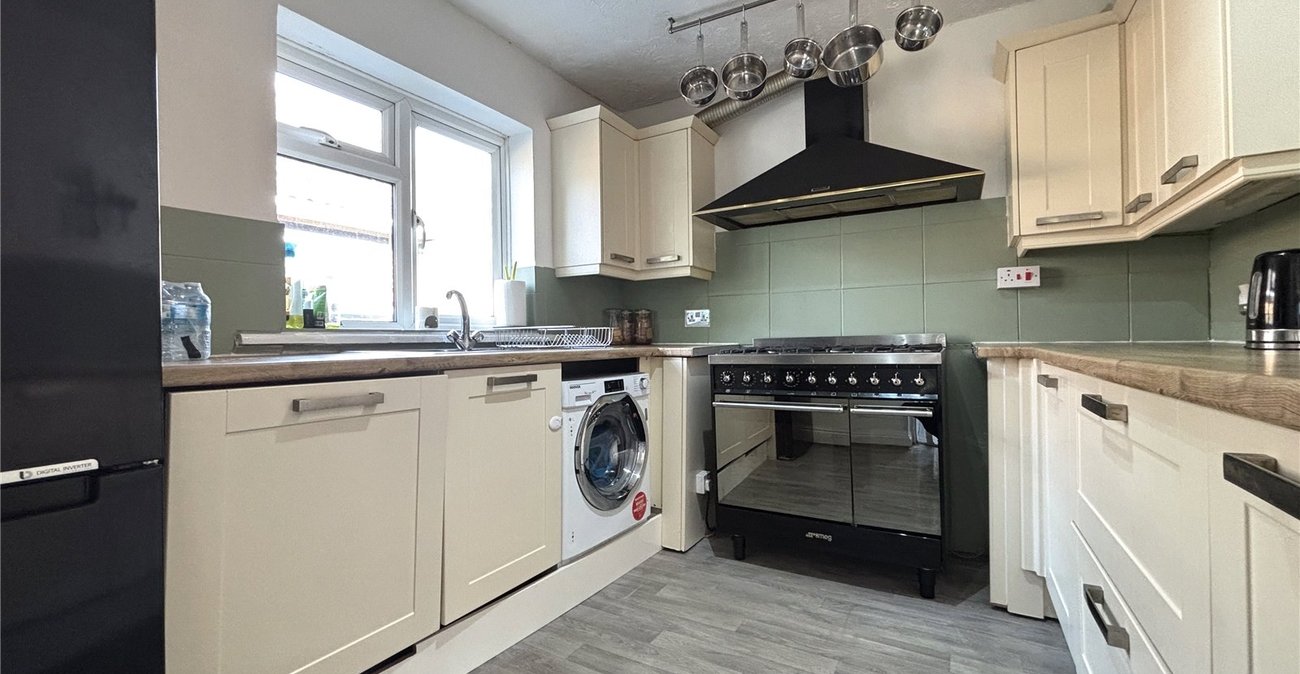 3 bedroom bungalow for sale in Davis Estate | Robinson Michael & Jackson