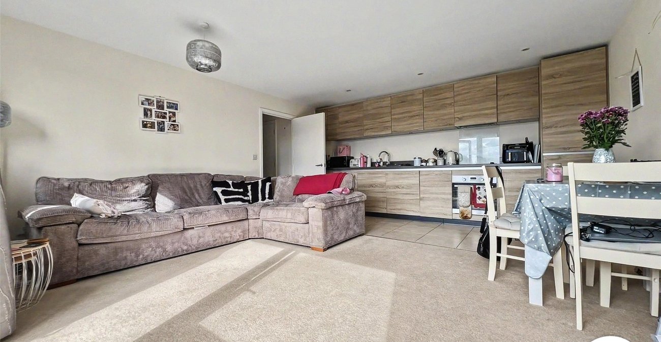 1 bedroom property for sale in Elliotts Way | Robinson Michael & Jackson