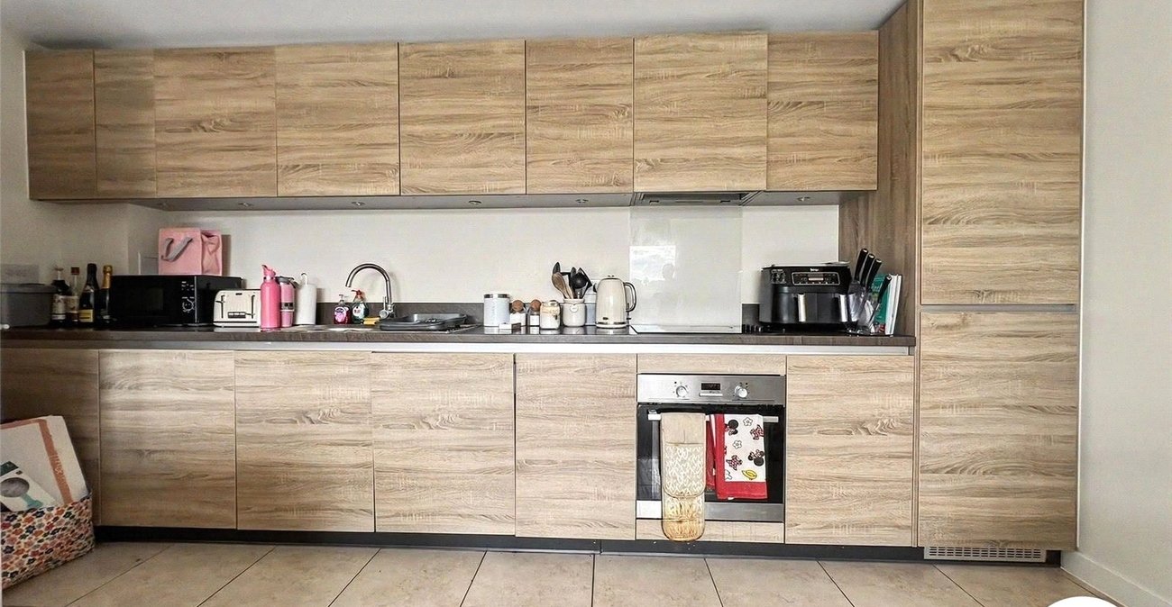 1 bedroom property for sale in Elliotts Way | Robinson Michael & Jackson