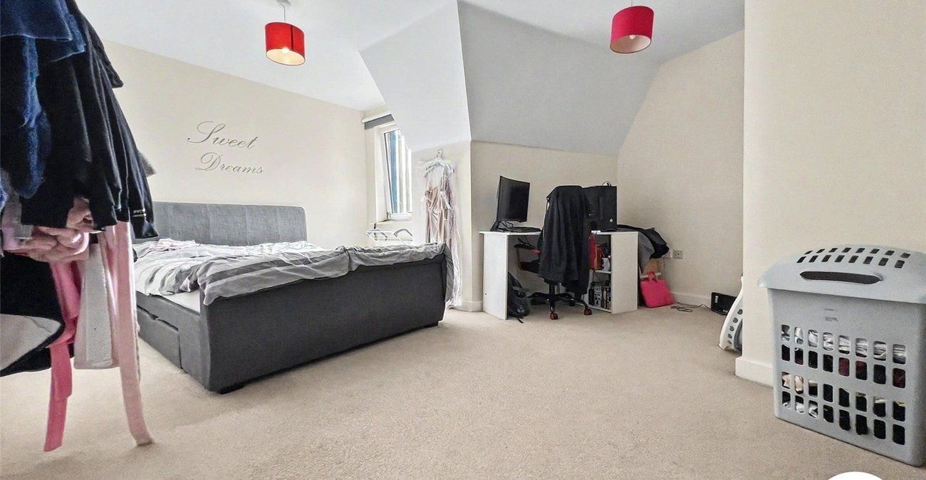 1 bedroom property for sale in Elliotts Way | Robinson Michael & Jackson
