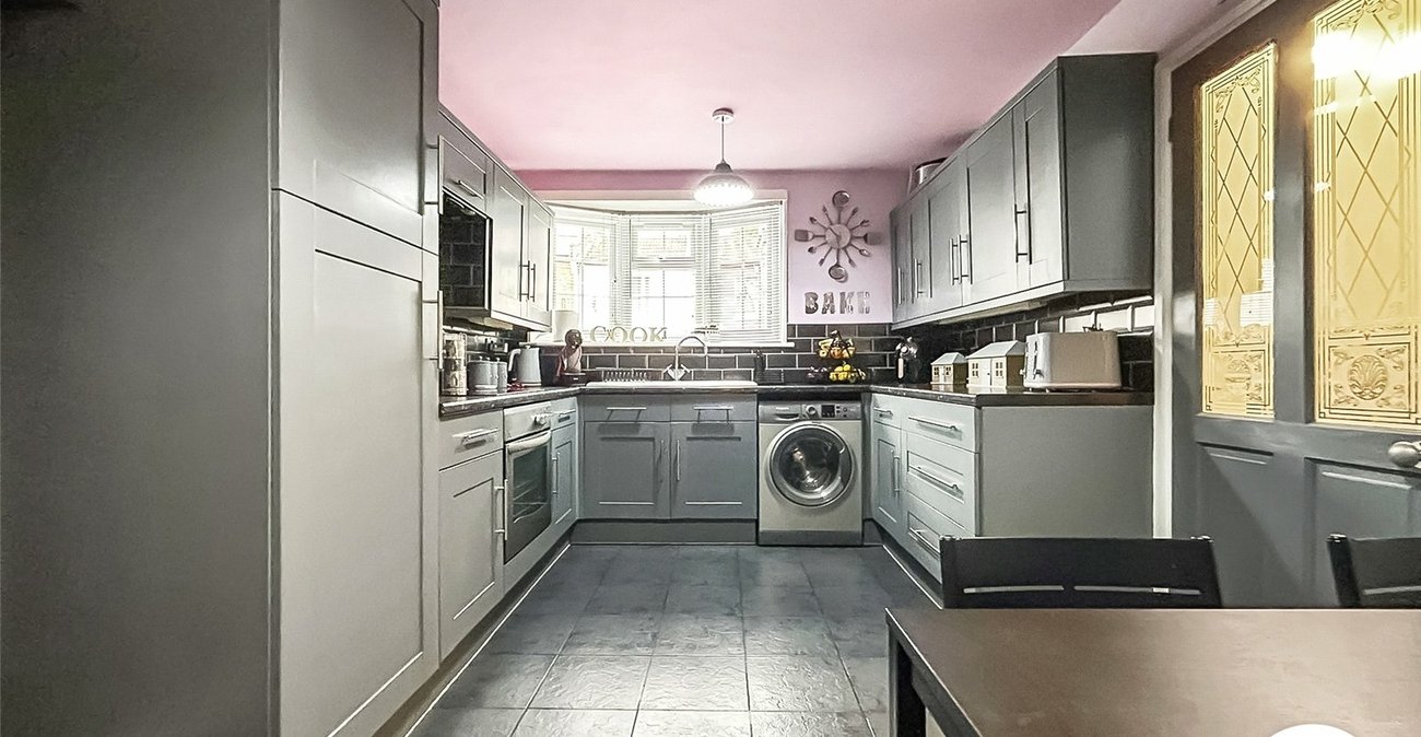 2 bedroom house for sale in Woolwich | Robinson Jackson