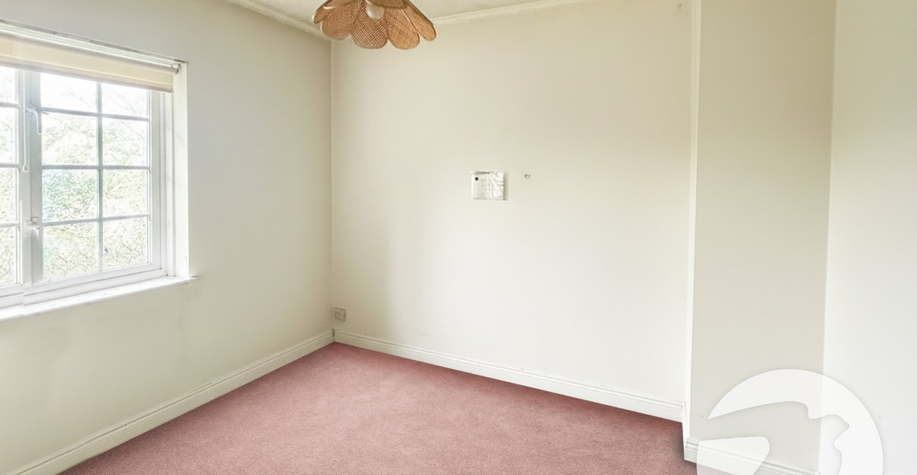 3 bedroom house for sale in London | Robinson Jackson